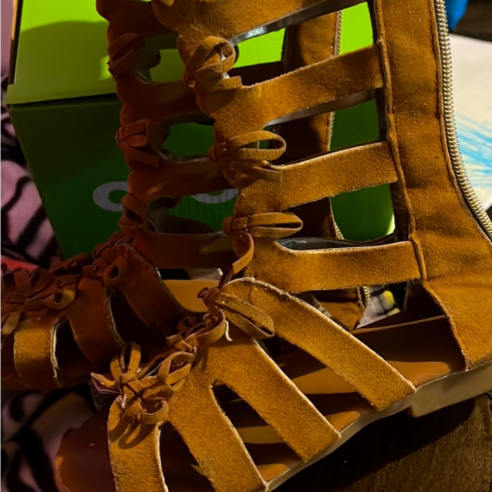 Girls shoes size 10c